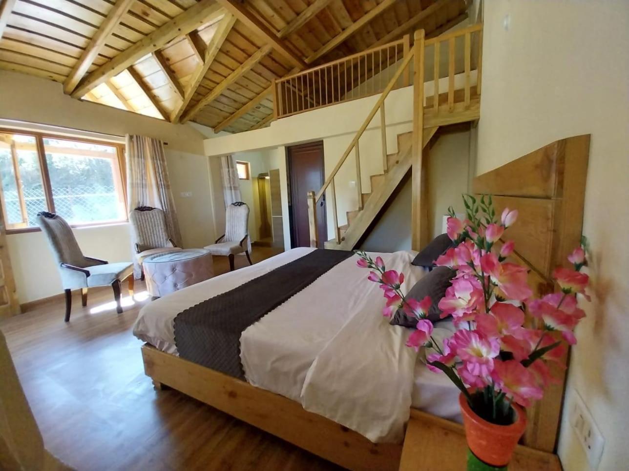 Anmol Paradise Hotel Mukteshwar Exterior foto